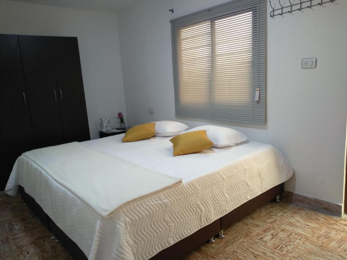 Komodo Alojamiento- Hostal Autoservicio, Ubicado Cerca Al Centro Historico - Bano Privado, Wifi , Cama 2X2 Y Agua Caliente Y Cocina Compartida ポパヤン エクステリア 写真