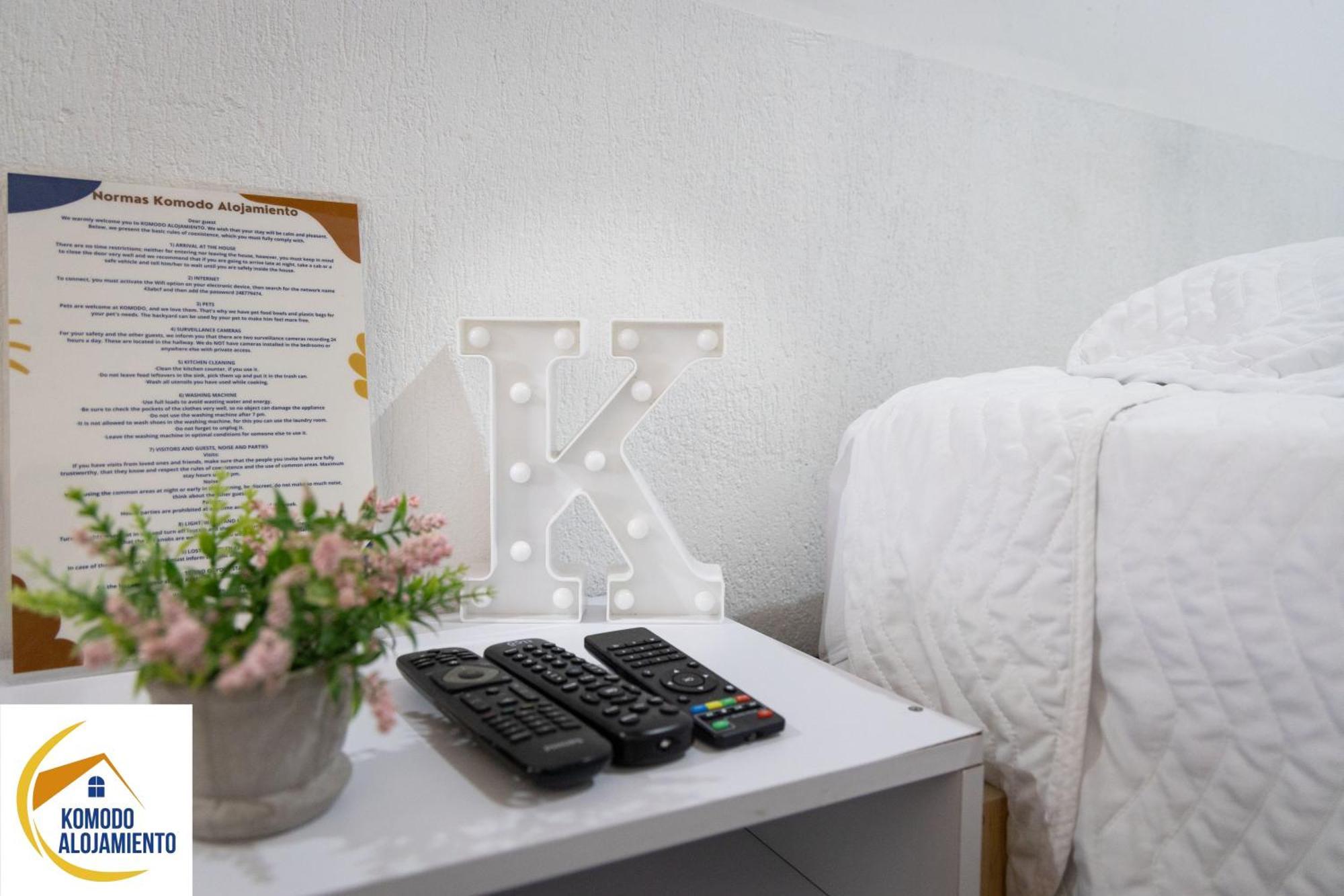 Komodo Alojamiento- Hostal Autoservicio, Ubicado Cerca Al Centro Historico - Bano Privado, Wifi , Cama 2X2 Y Agua Caliente Y Cocina Compartida ポパヤン エクステリア 写真